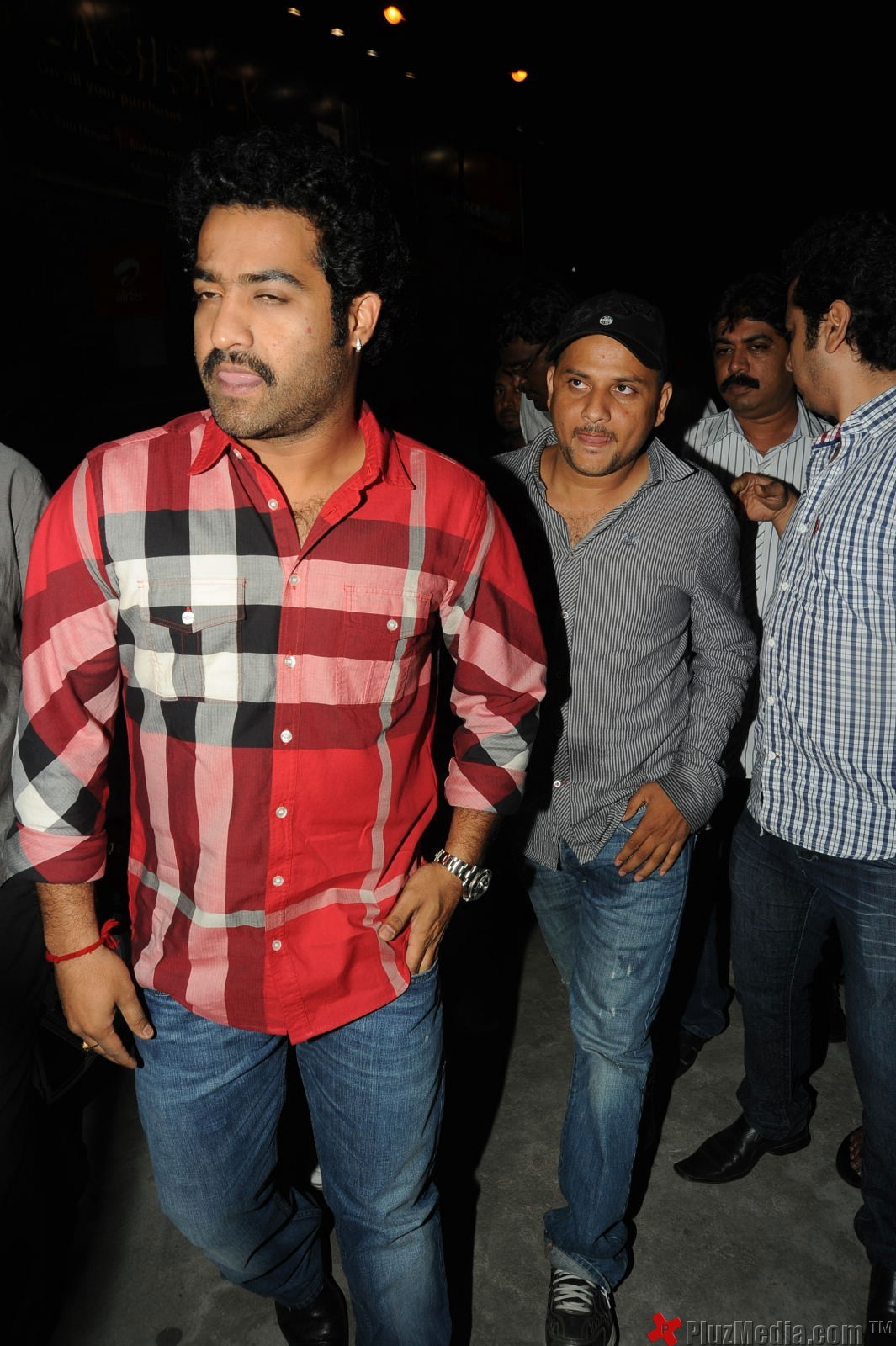 Jr NTR at Oosaravelli Specital Show - Pictures | Picture 96346